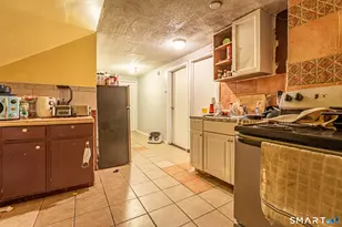 34 Adams St, Hartford, CT 06112 - Photo 23