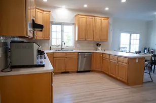 412 Laurelwood Ln, Southbury, CT 06488 - Photo 17