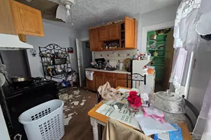 27 Addison St, Hartford, CT 06120 - Photo 17