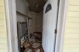 27 Addison St, Hartford, CT 06120 - Photo 7