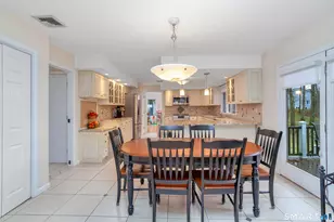 8 Lomartra Ln, Branford, CT 06405 - Photo 9