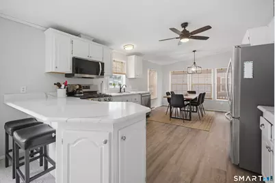 16 Circle Drive, Windham, CT 06256 - Photo 9