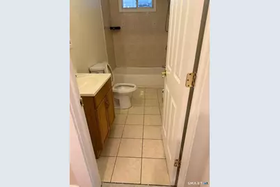 1018 Hancock Avenue #3R, Bridgeport, CT 06605 - Photo 7