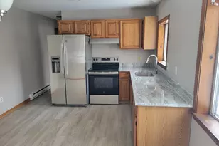 32 Stanley St, Naugatuck, CT 06770 - Photo 7