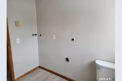 32 Stanley Street, Naugatuck, CT 06770 - Photo 11