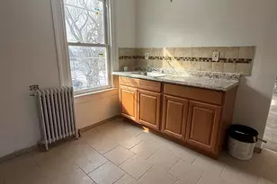 250 Orange St, Waterbury, CT 06704 - Photo 3