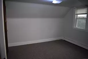 11 Manhattan Ave, Bridgeport, CT 06606 - Photo 11