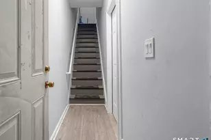 303 Poplar St, Bridgeport, CT 06605 - Photo 15