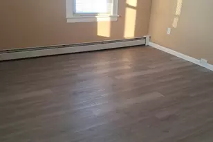 23 1/2 N Spring St, Ansonia, CT 06401 - Photo 5