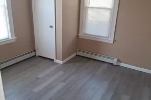 23 1/2 N Spring St, Ansonia, CT 06401 - Photo 11