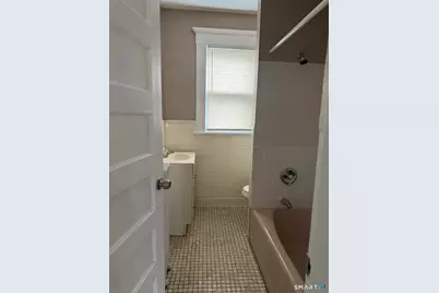 1688 North Avenue, Bridgeport, CT 06604 - Photo 5