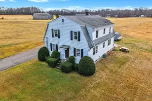 713 Thrall Ave, Suffield, CT 06078 - Photo 1
