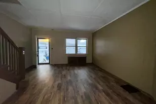 45 Ives St, Waterbury, CT 06704 - Photo 3