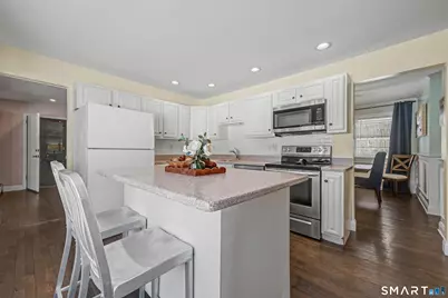 941 Garden Road, Orange, CT 06477 - Photo 19