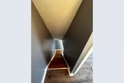 6 Hilltop Road, New Haven, CT 06515 - Photo 5