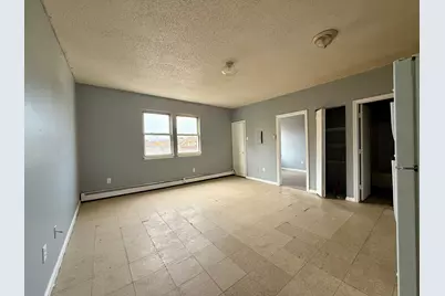 132 Locust Street #14, Waterbury, CT 06704 - Photo 3