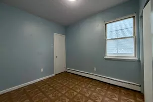 132 Locust St, Waterbury, CT 06704 - Photo 9