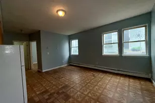 132 Locust St, Waterbury, CT 06704 - Photo 3