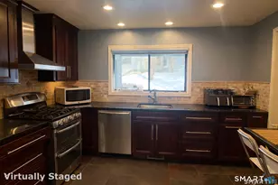 8 Crossroads Ln, Avon, CT 06001 - Photo 13