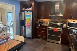 8 Crossroads Ln, Avon, CT 06001 - Photo 15