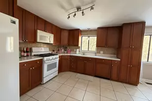 81 Cliffside Dr, Manchester, CT 06042 - Photo 13