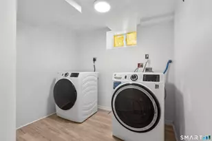 93 Oxford St, Bridgeport, CT 06606 - Photo 19