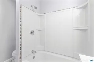 38 Beverly Ave, Waterbury, CT 06704 - Photo 21