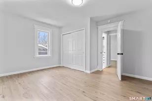 38 Beverly Ave, Waterbury, CT 06704 - Photo 9