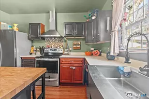 25 Seward St, Putnam, CT 06260 - Photo 7