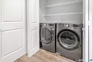 224 Wakelee Ave, Stratford, CT 06614 - Photo 23