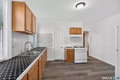 381 Edgewood Avenue, New Haven, CT 06511 - Photo 9