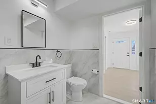 18 Oakhill Ave, Norwalk, CT 06854 - Photo 9