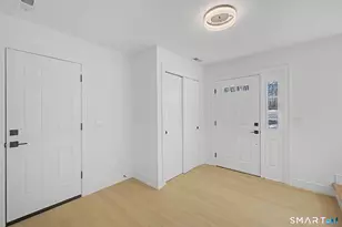 18 Oakhill Ave, Norwalk, CT 06854 - Photo 7