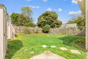 322 Greenfield St, Fairfield, CT 06825 - Photo 35