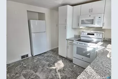 86 Clinton Street, Glastonbury, CT 06033 - Photo 3