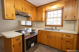 253 Cooke St, Plainville, CT 06062 - Photo 15