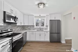 34 Lakeview Ave, Cheshire, CT 06410 - Photo 5