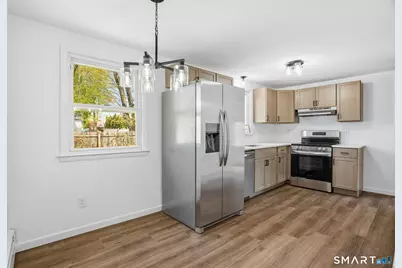 128 Wilson Avenue, Newington, CT 06111 - Photo 5