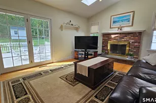 26 Cassella Dr, Wallingford, CT 06492 - Photo 9