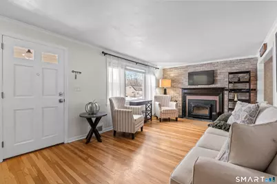 25 Lewis Lane, West Hartford, CT 06110 - Photo 5