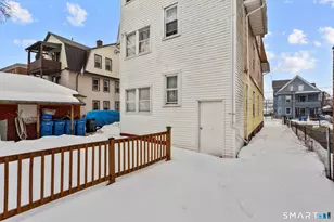 148 Kent St, Hartford, CT 06112 - Photo 3