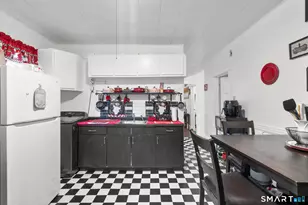 148 Kent St, Hartford, CT 06112 - Photo 9