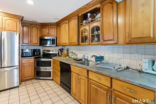 45 Walnut St, Watertown, CT 06795 - Photo 5