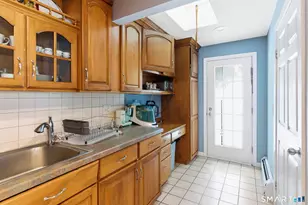 45 Walnut St, Watertown, CT 06795 - Photo 7