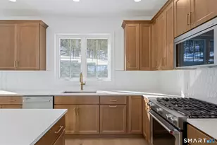 27 Bramble Way, Brookfield, CT 06804 - Photo 7