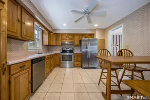 162 Yankee Peddler Path, Madison, CT 06443 - Photo 9