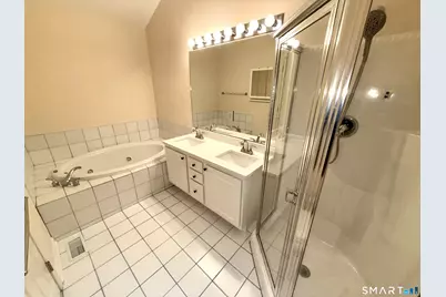 31 Greystone #31, Shelton, CT 06484 - Photo 19