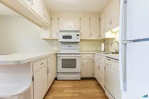 71 White Oak Ave, Plainville, CT 06062 - Photo 13