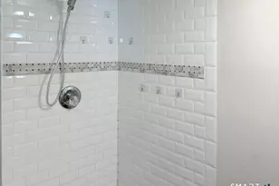 961 N High St, East Haven, CT 06512 - Photo 11