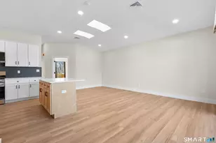 937 Post Rd, Fairfield, CT 06824 - Photo 7